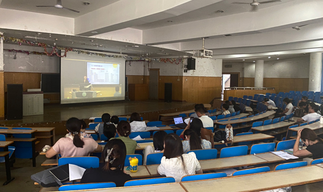 白菜官网教师参加沈阳师范大学组织的教师教学创新大赛培训