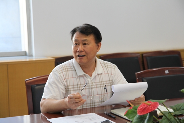 白菜官网召开“一问责八清理”专项行动暨“微腐败”专项整治工作领导小组会议