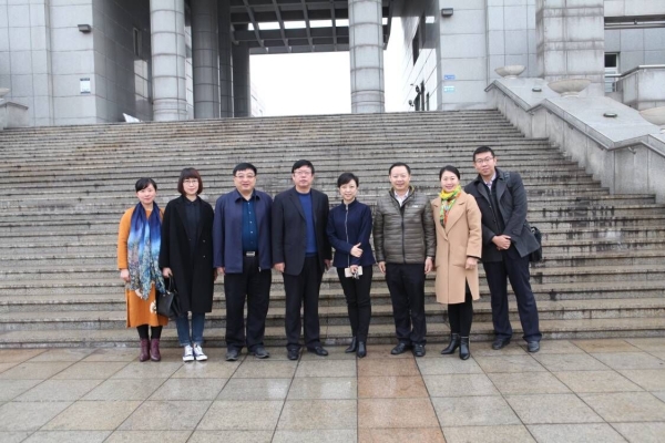 中央电视台著名主持人彭坤参加白菜官网传媒文化节