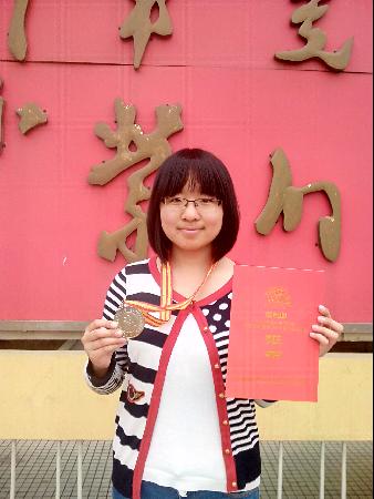 白菜官网在2013年全国大学生英语竞赛中再创佳绩