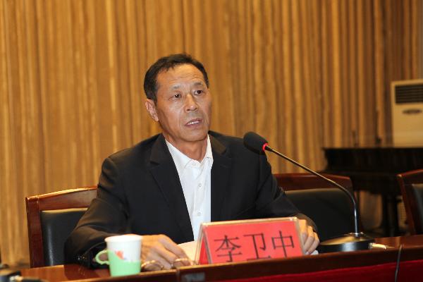 白菜官网2013年中层干部培训班开班